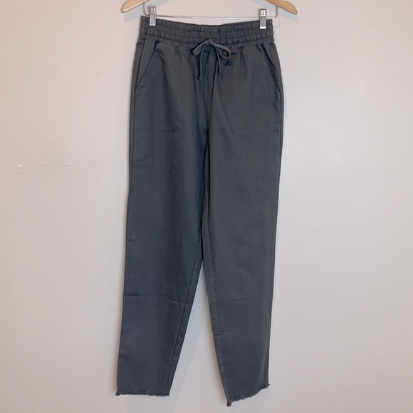 NWOT 100% Cotton High Waisted Gray Fashion Joggers Size Medium - Picture 2 of 10